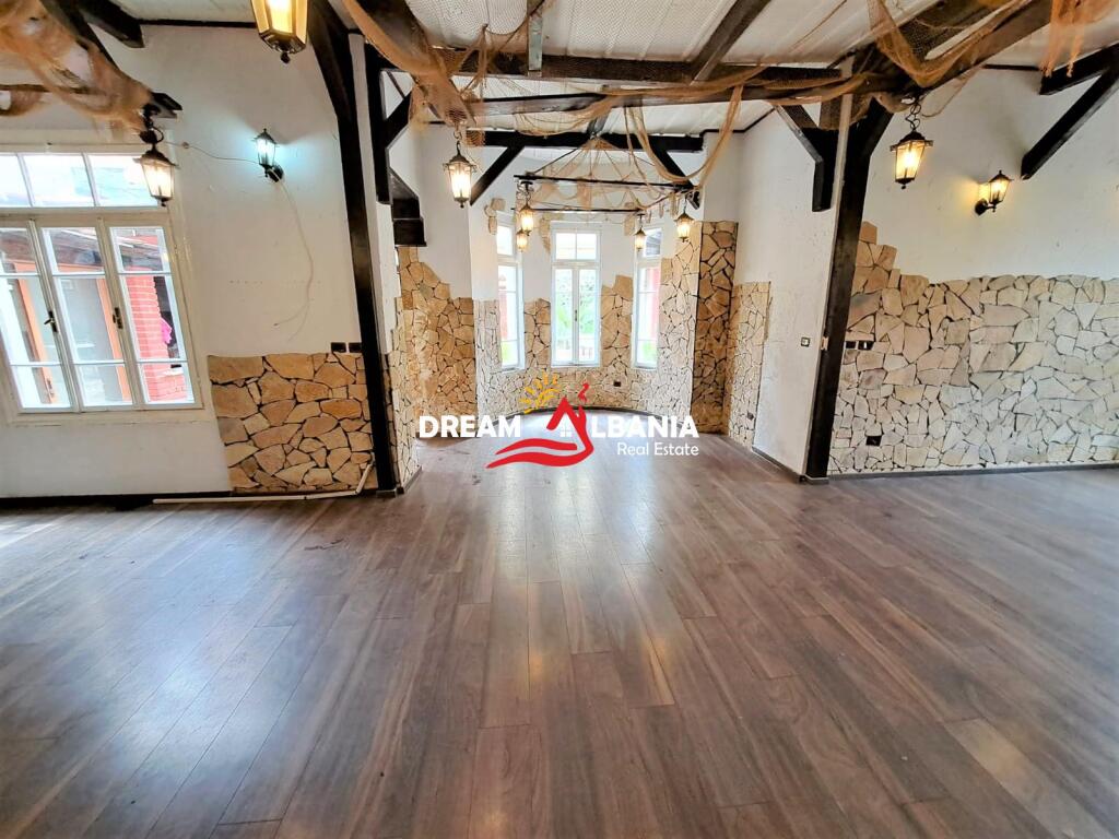 Restorant ne shitje ne rrugen Naim Frasheri ne afersi te bllokut te Ambasadave ne Tirane (ID 4171427)
