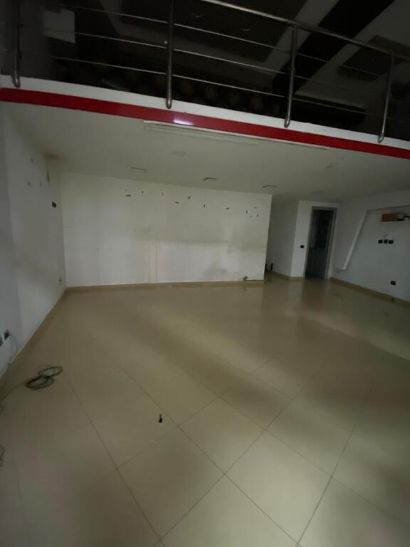 📢 Shop for Rent – Astir 🏢