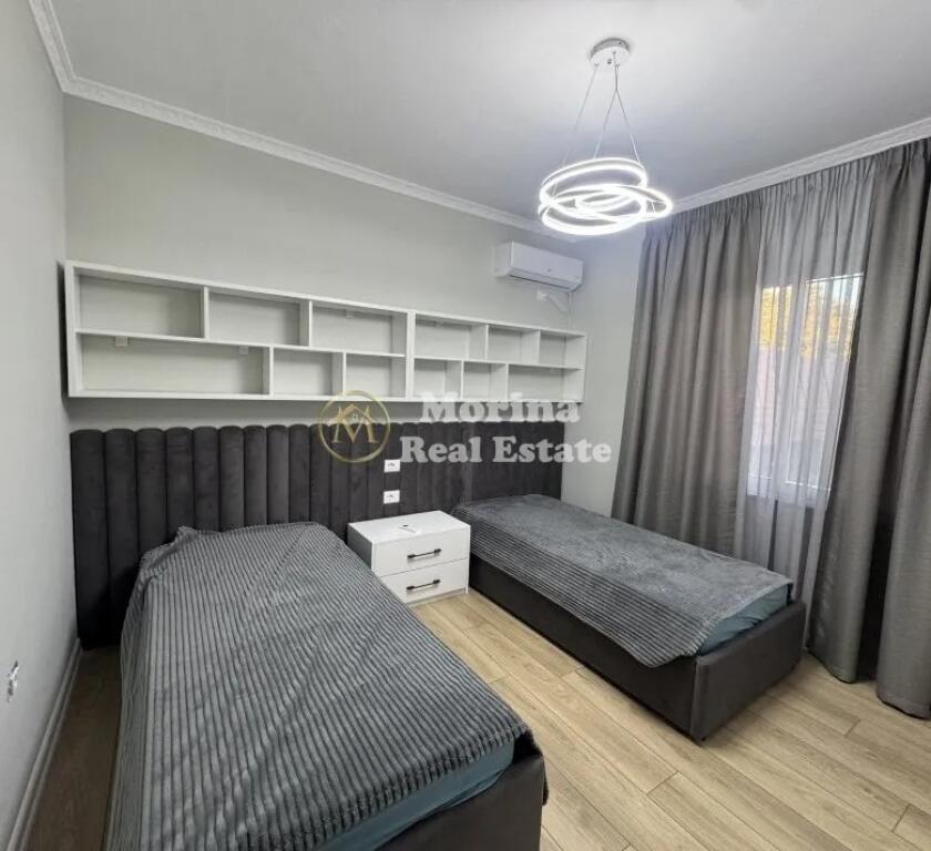 Qera, Apartament 3+1, Vasil Shanto, 1050 euro/muaj