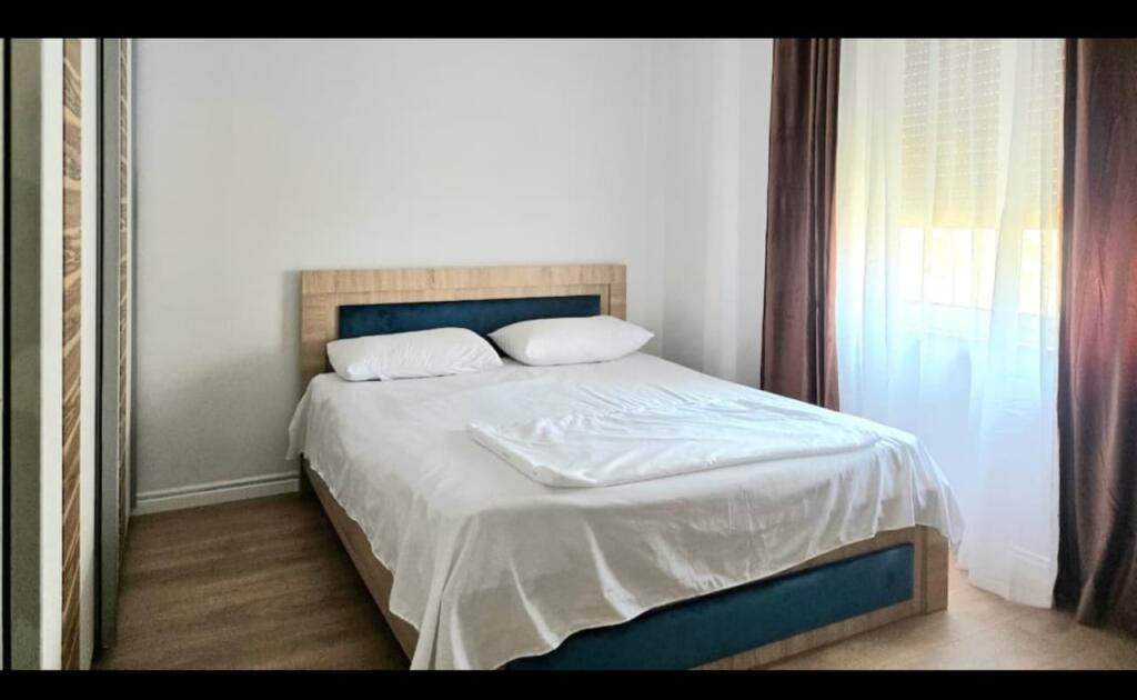 Super ap 2+1+2 tek komuna parisit ( medar shtylla )