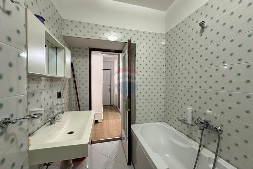 Apartament 1+1, Kinema Agimi