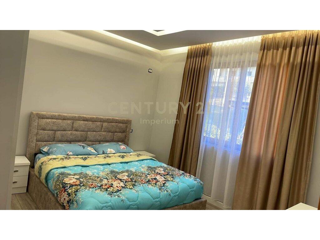 Apartament 1+1 për Qira në Golem 600 € /Muaj