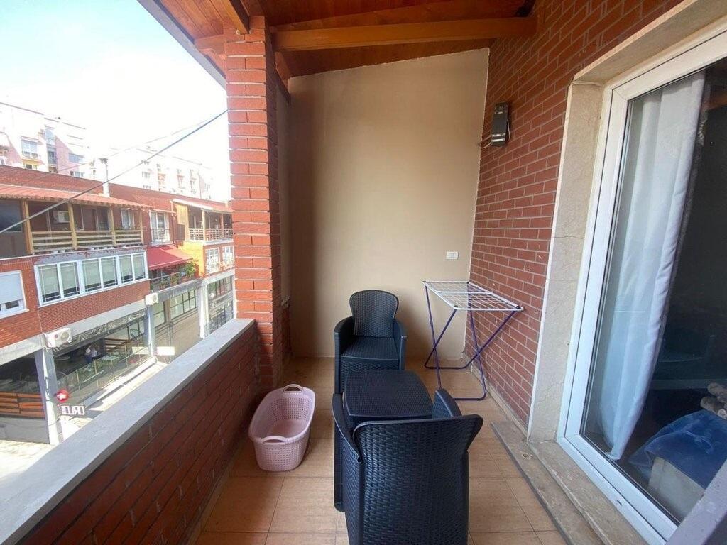 🏠 Apartament Modern 2+1 për Qira – Blloku Gintash, Rruga Dritan Hoxha!