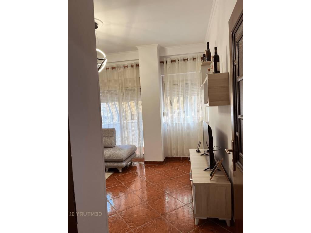 OFFRIAMO APPARTAMENTO 2+1 IN AFFITTO A XHAMLLIK