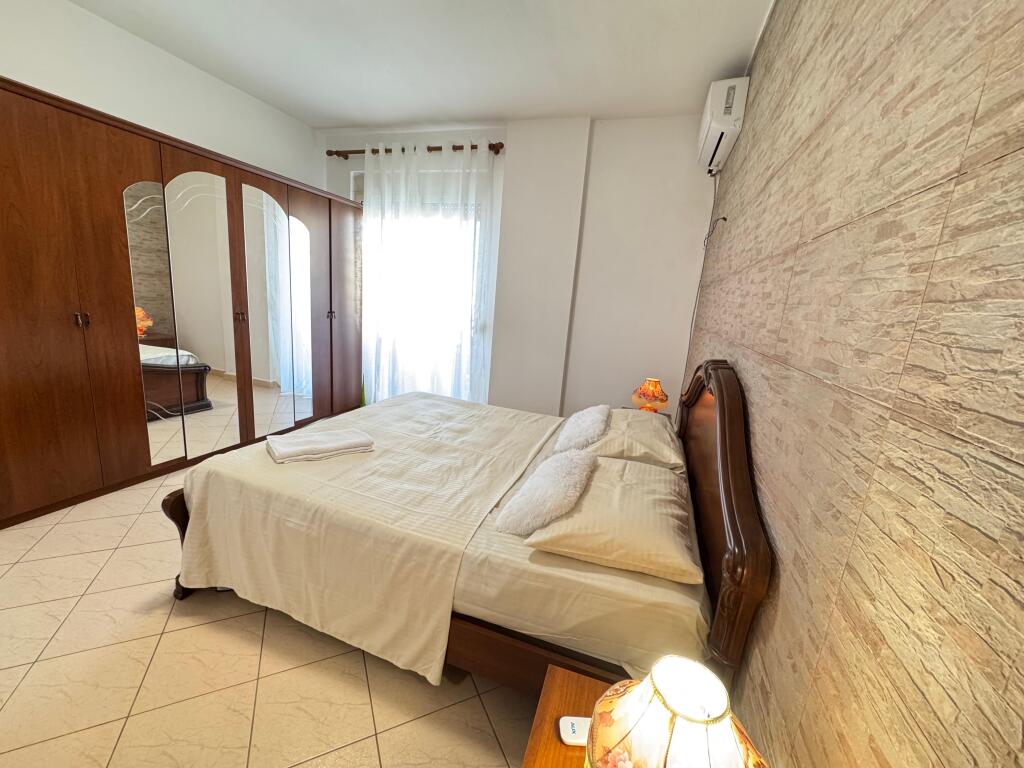 SHITET APARTAMENT PLAZH ILIRIA