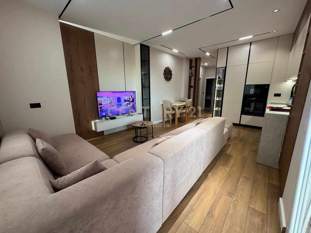 APARTAMENT MODERN 2+1+2 NE ZONEN E FRESKUT. 180,000 €