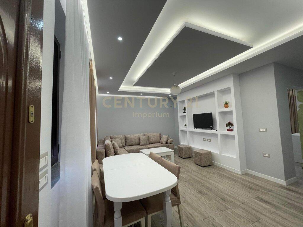 Apartament 1+1 për Qira në Golem 600 € /Muaj