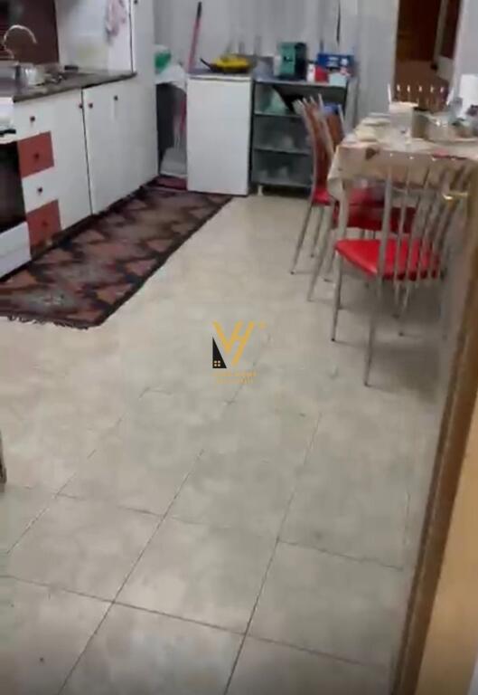 JEPET APARTAMENT 2+1+2BLK ME QERA TE RRUGA E ELBASANIT 600 EURO