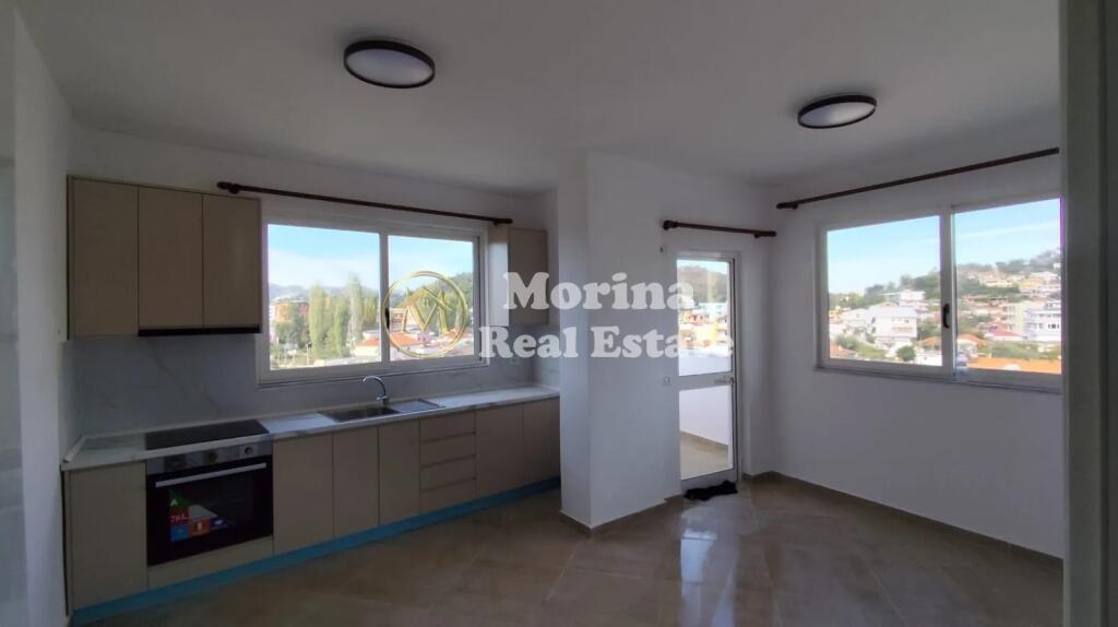 Qera, Apartament 2+1, Yzberisht , 450 euro/muaj