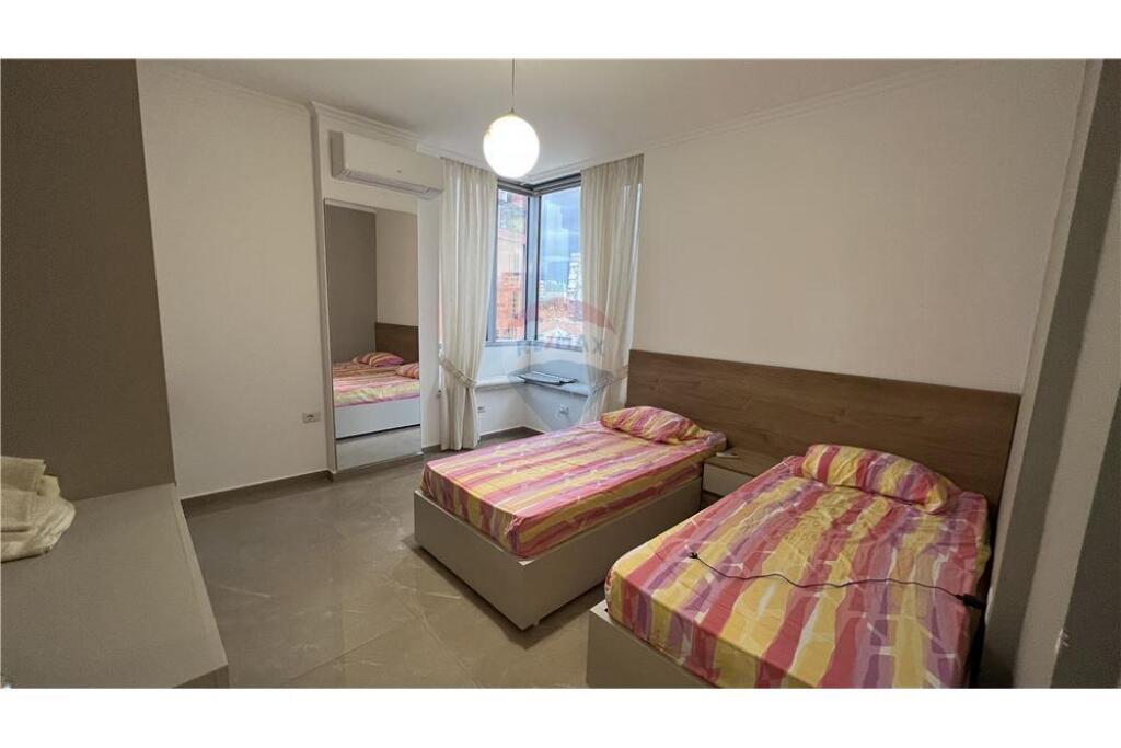 Rruga Abdi Toptani, Tirane, Apartament Per Qira