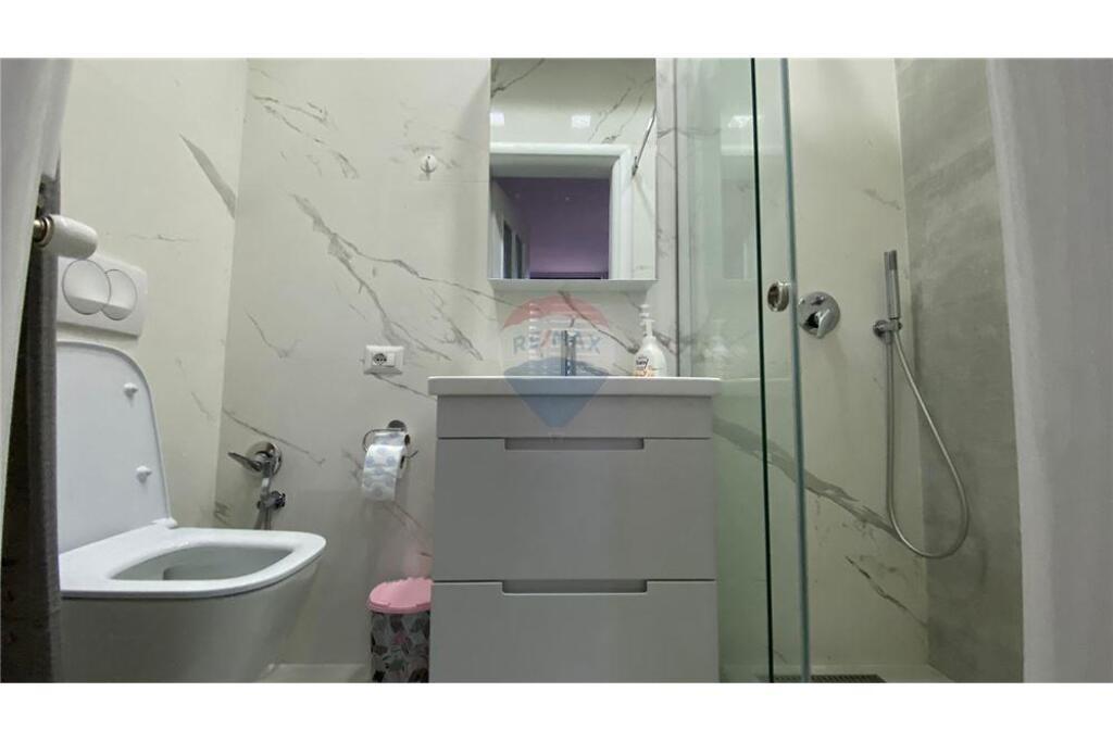 Rruga Abdi Toptani, Tirane, Apartament Per Qira