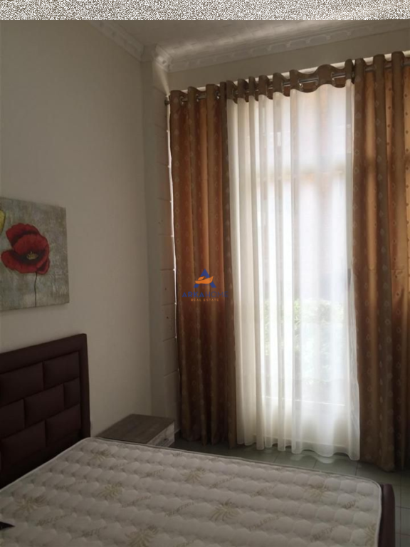 JEPET ME QERA APARTAMENT 1+1 "PAZARI I RI" 50000 LEKE