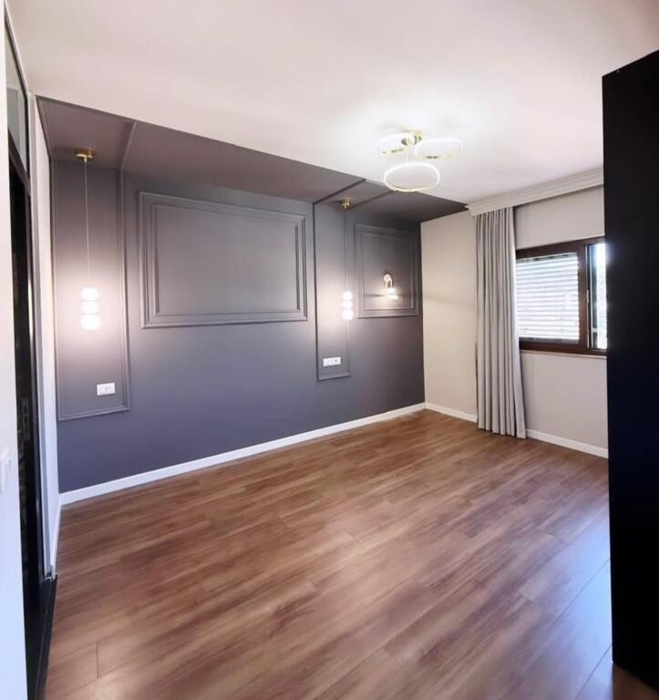 Vicino alla Via Kosovareve Vendesi appartamento 2+1+2 bagni