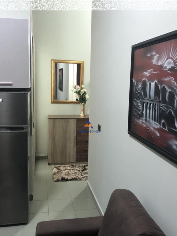 JEPET ME QERA APARTAMENT 1+1 "PAZARI I RI" 50000 LEKE