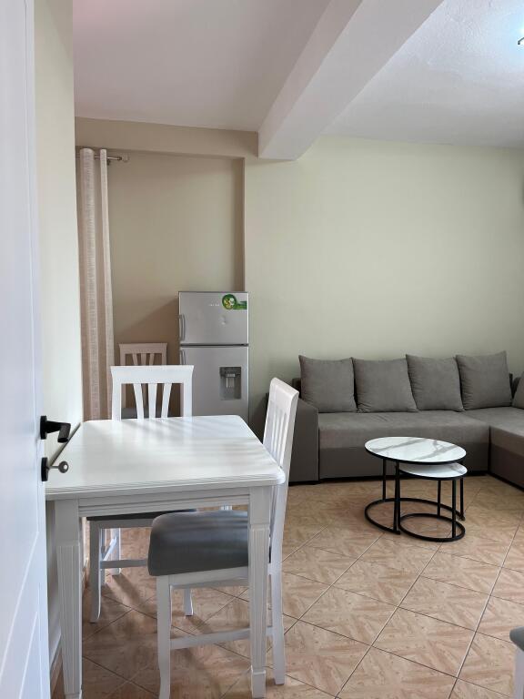 Apartament 1+1 per qira tek Prokuroria