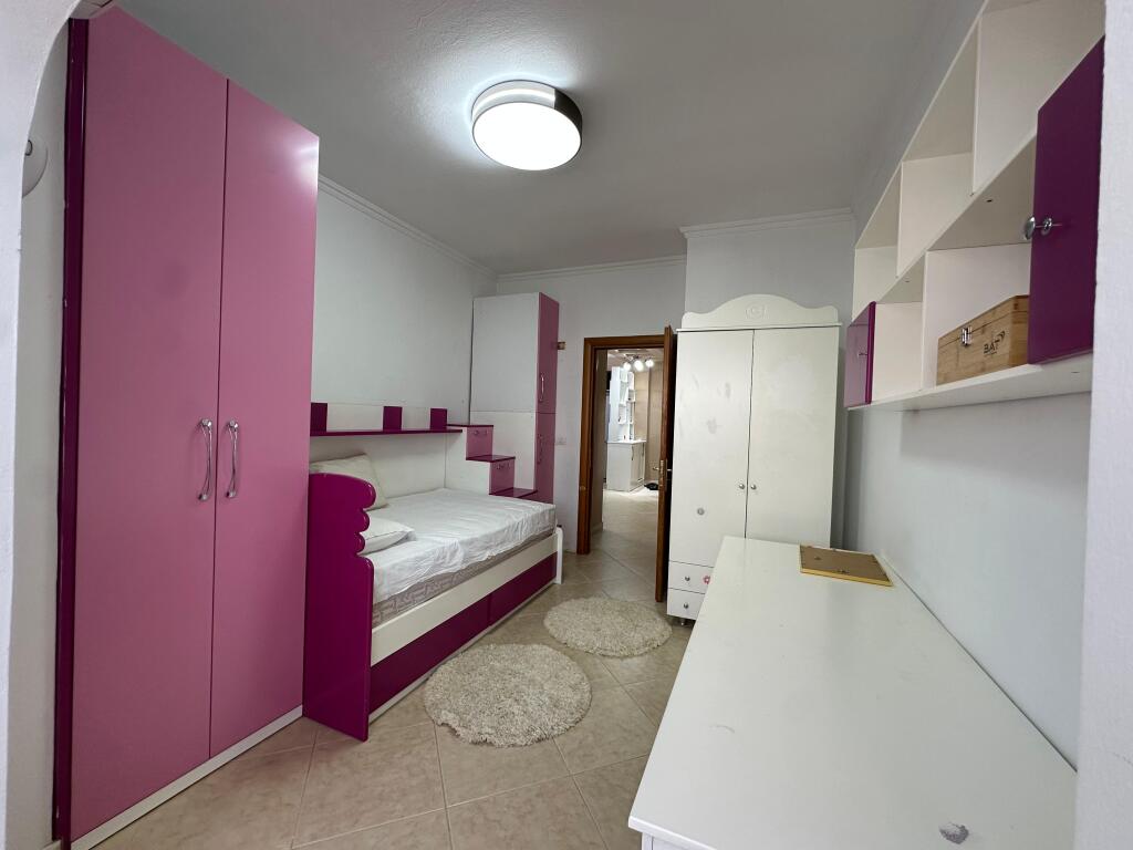 APARTAMENT 2+1 PER SHITJE , ALI DEMI