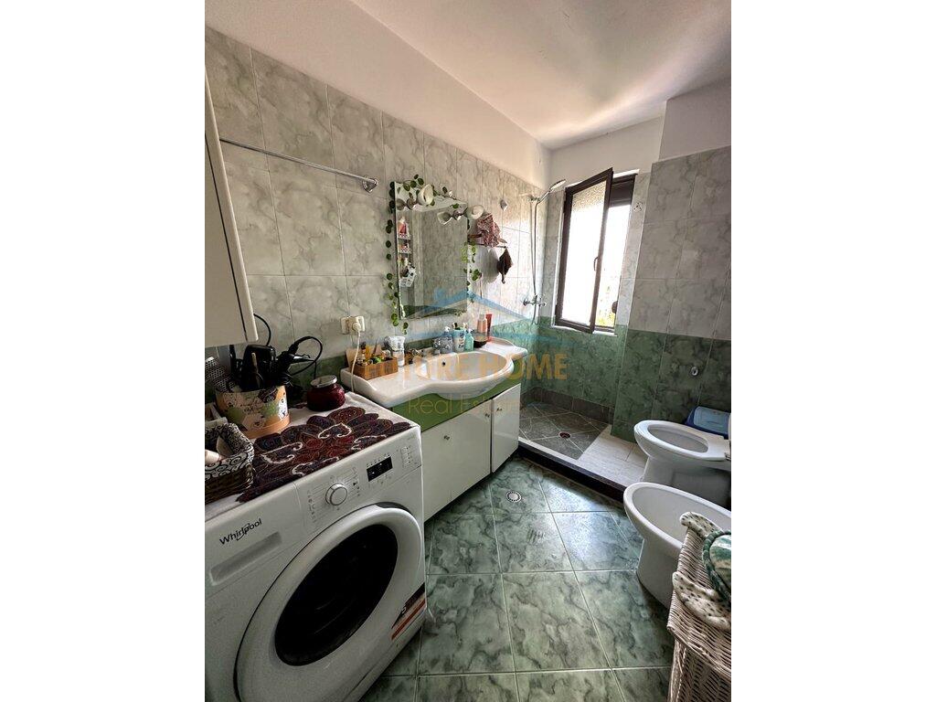 Qera, Apartament 2+1, Porcelan , Tiranë.