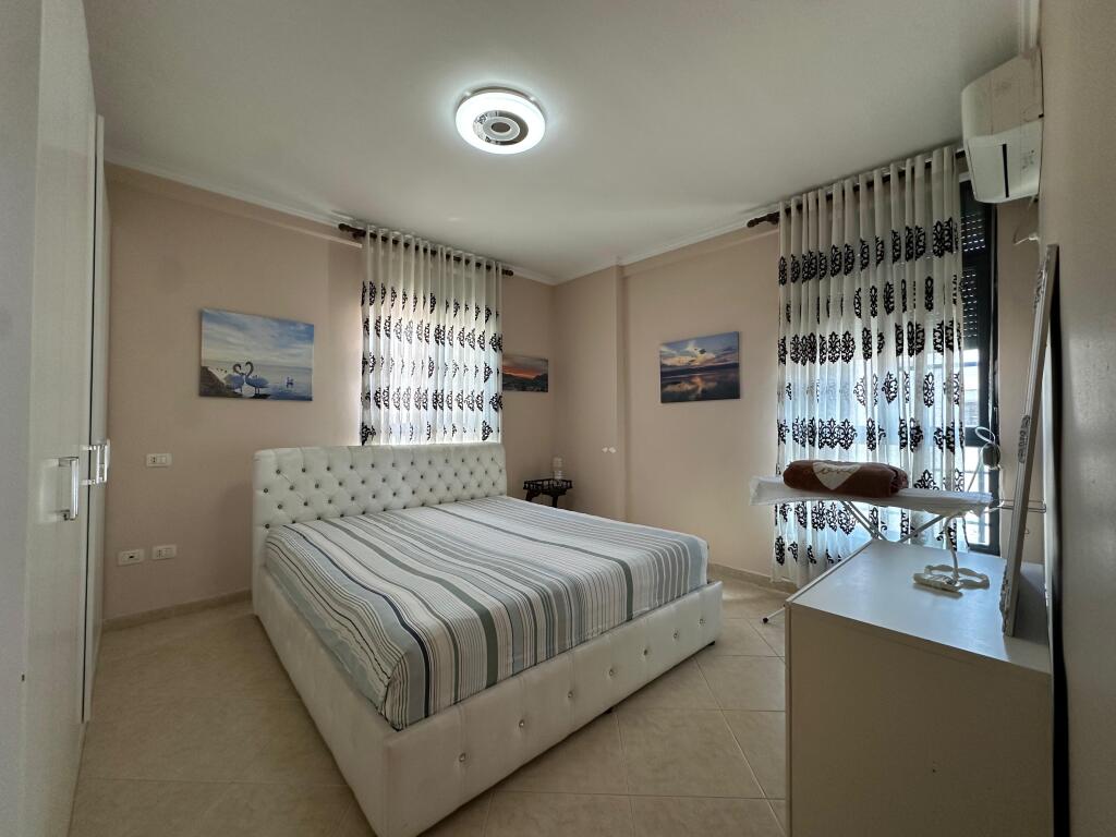 APARTAMENT 2+1 PER SHITJE , ALI DEMI