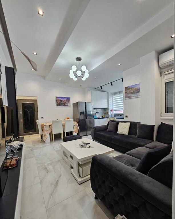 APPARTAMENTO IN AFFITTO 1+1 KODRA E DIELLIT 550 EURO