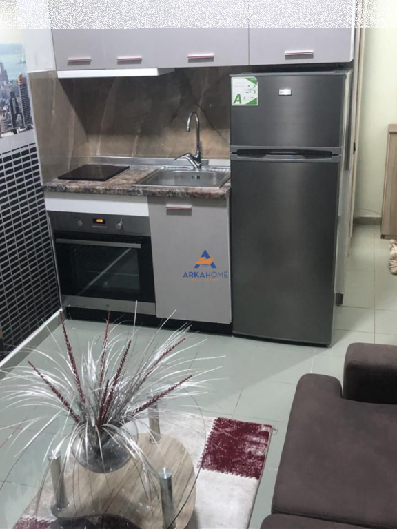 JEPET ME QERA APARTAMENT 1+1 "PAZARI I RI" 50000 LEKE