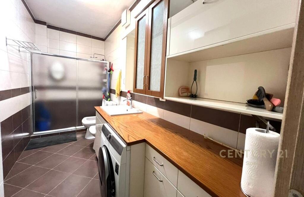 Apartament me qira 3+1,tek Hipoteka