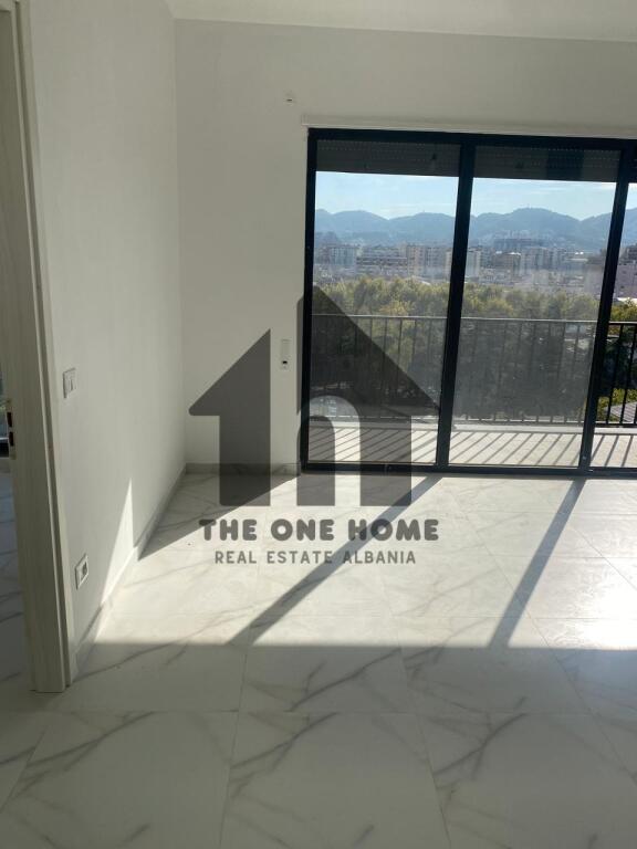 Spazio Ufficio - Myslym Shyre.