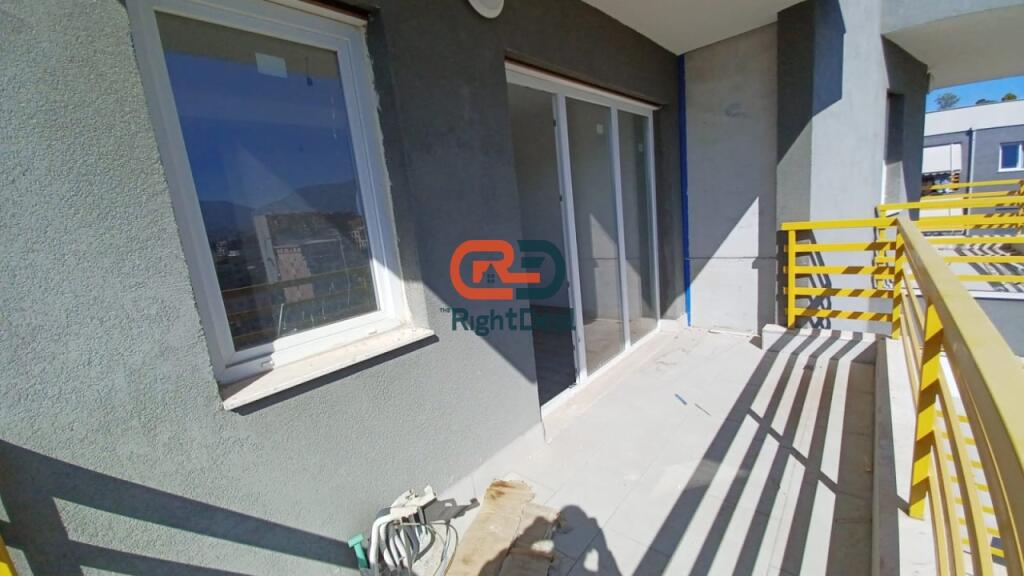 Prane Zogut Te Zi, Tek E88 Construction, Shitet Super Apartament 3+1+2, Me Orientim Perfekt!!