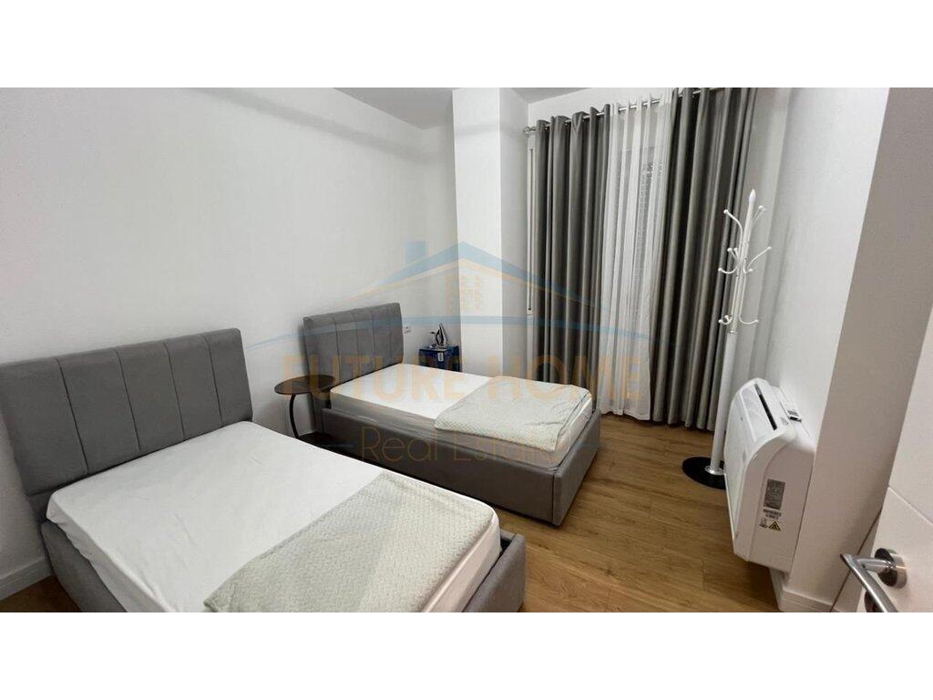 Qera, Apartament 2+1+2, Rruga 5 Maji, Tirane