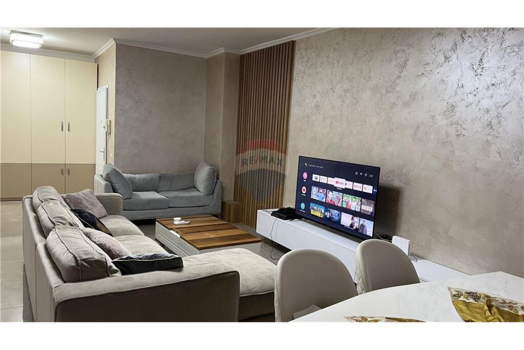 Rruga Abdi Toptani, Tirane, Apartament Per Qira