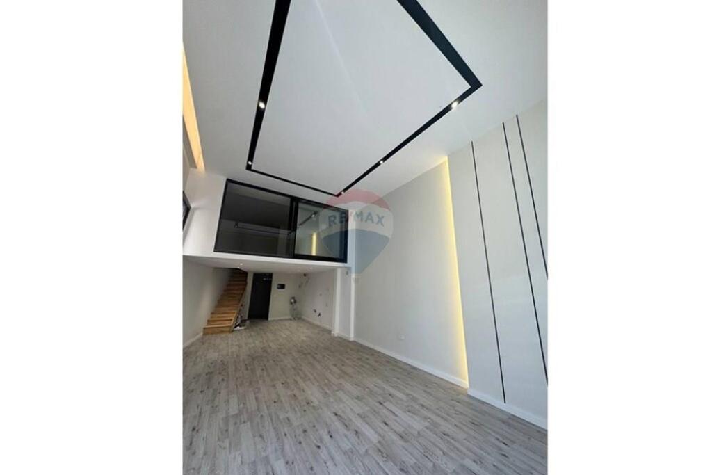 LOFT për shitje te Uji i Ftohtë, Vlorë