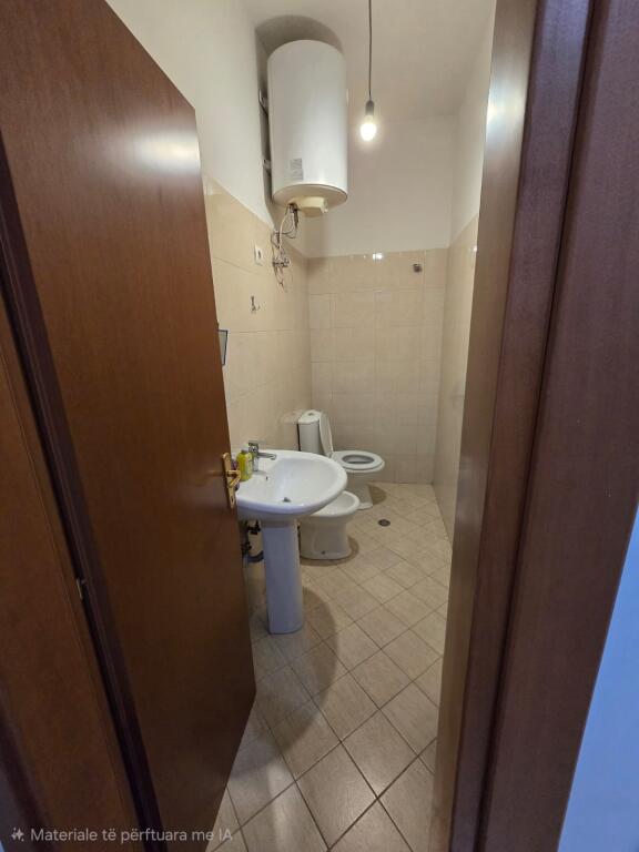 Jepet me Qira Ambient Zyre – 1+1 në Qendër
