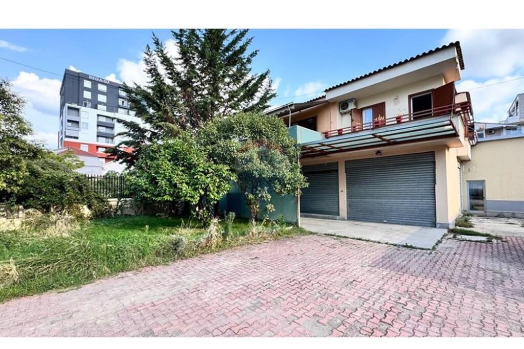 Apartament 3+1 me qira te 5 Maji