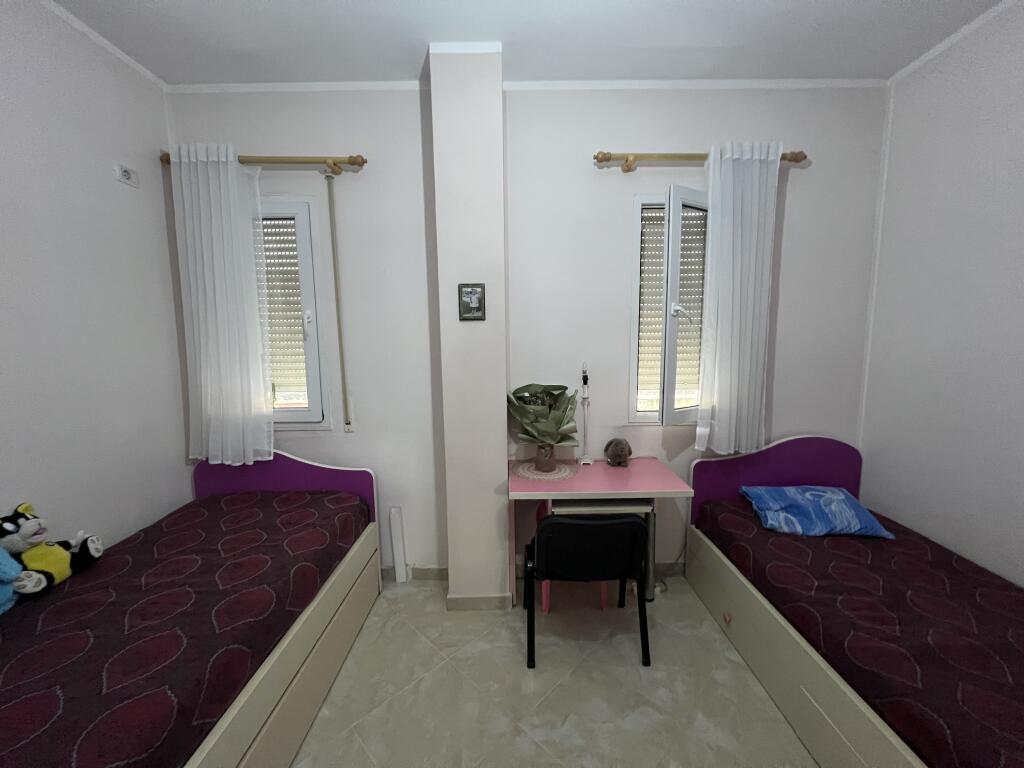 Shitet apartament 2+1 Rruga Jordan Misja Pran Hipotekes