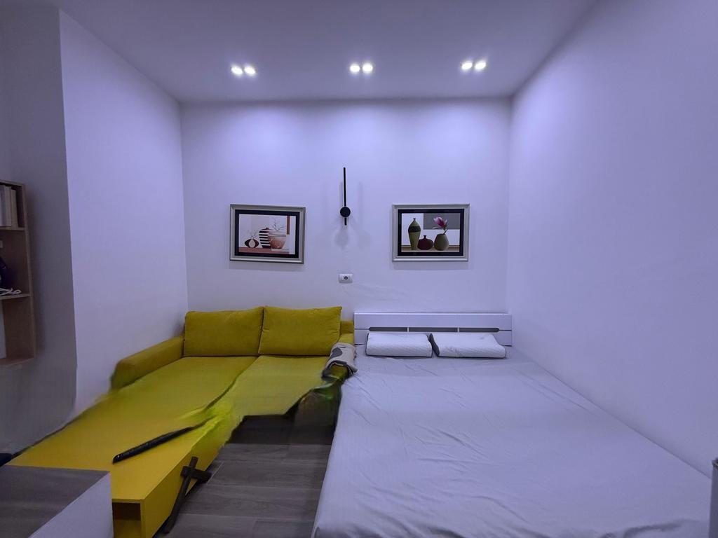 JAPIM ME QIRA STUDIO TEK BULEVARDI ZHAN DARK! 320 € /Muaj