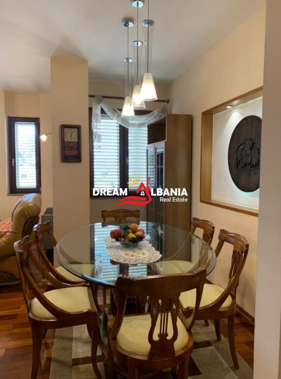 Apartament 3+1+2 me qera ne rrugen Donika Kastrioti prane Ambasades se Kosoves ne Tirane (ID 42211048)