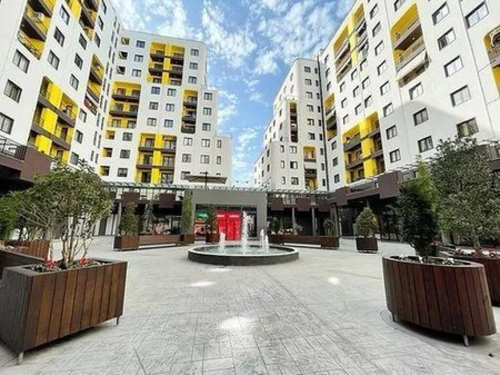 Shitet Apartamenti 2+1+2, ne Yzberisht ( Grand Gallery ) ( I Mobiluar )