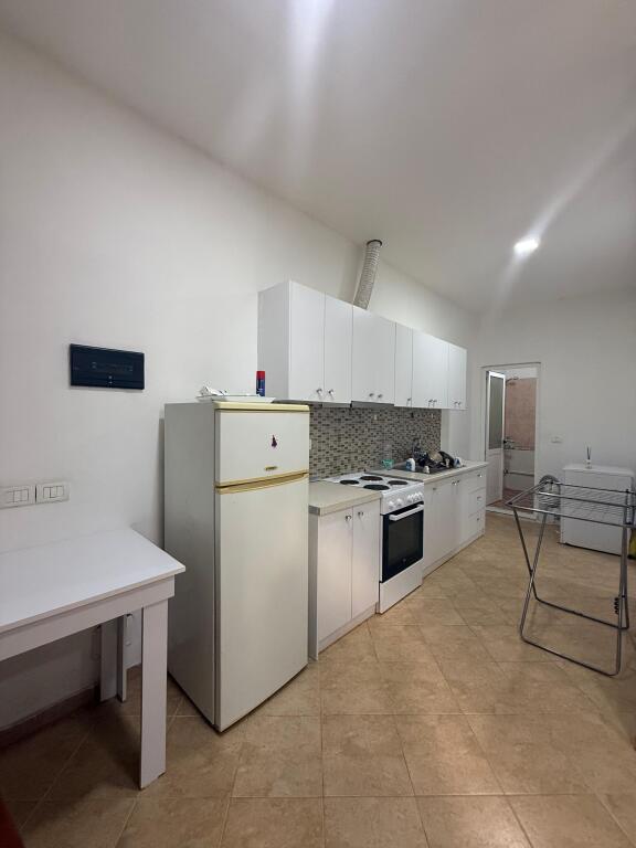 1+1 in affitto 50 m2 a Kodra e Diellit 25.000 Leke