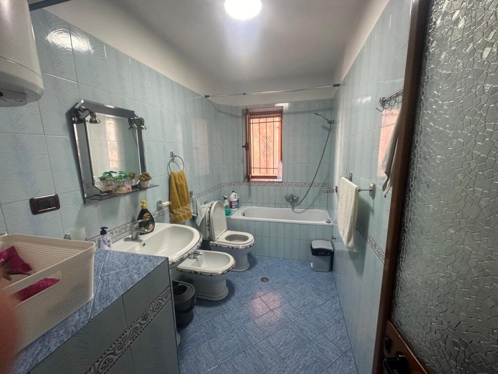 🏢A few minutes away from New Bazaar, a 2+1 furnished apartment is for rent, 60,000 Leke
