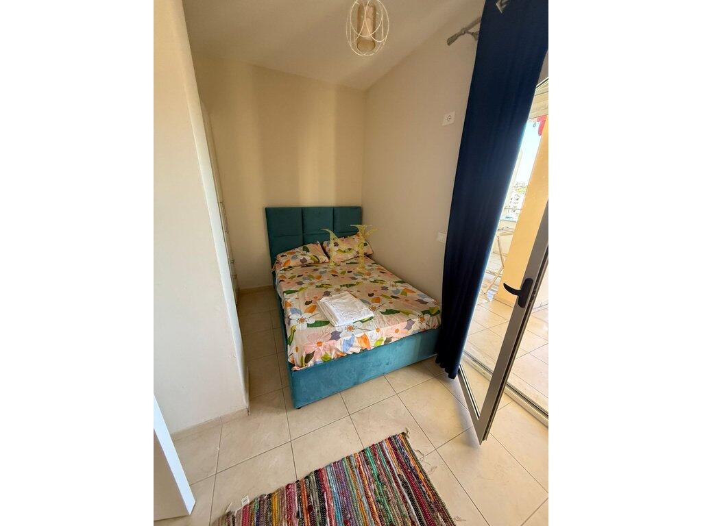 OFROHET PER QERA APARTAMENT 2+1 ME VERANDE NE PLEPA , DURRES !!