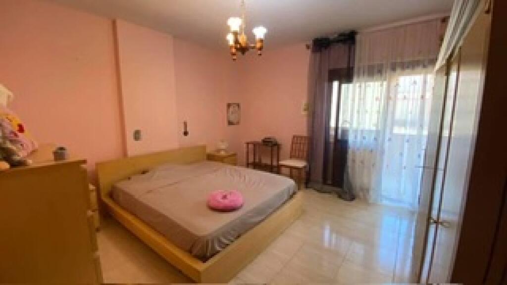 Jepet apartment 1+1 me qera rruge Bogdanve 600€