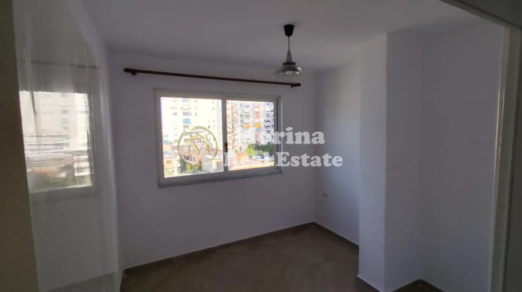 Qera, Apartament 2+1, Yzberisht , 450 euro/muaj