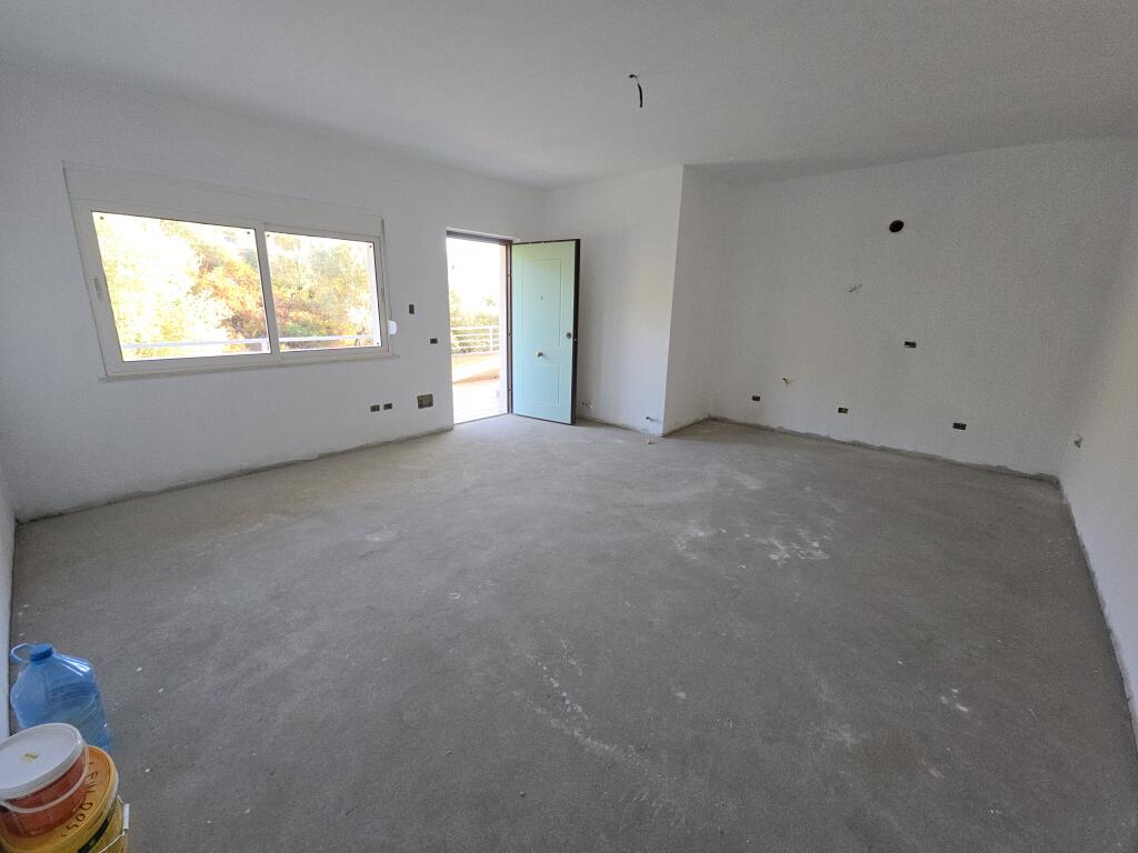OCCASION FOR SALE 2+1 APARTMENT NEAR SHKEMBI I KAVAJES