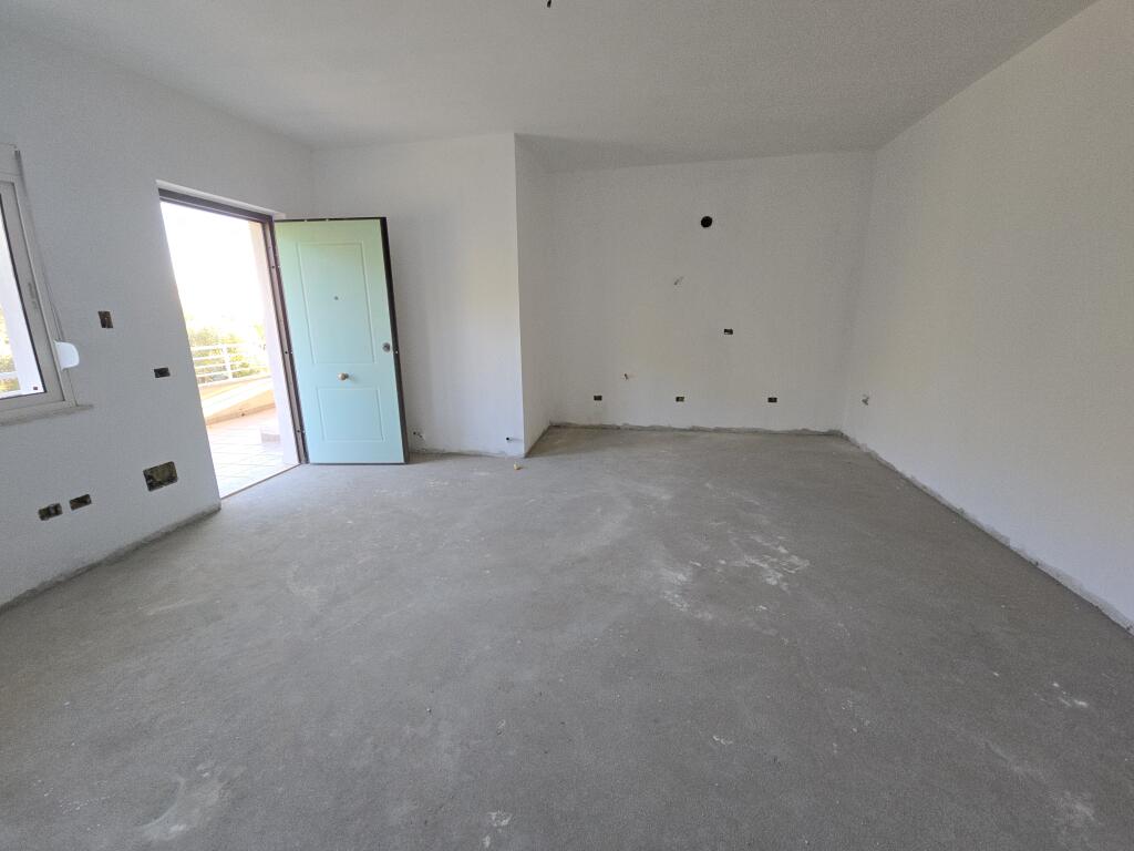 OCCASION FOR SALE 2+1 APARTMENT NEAR SHKEMBI I KAVAJES