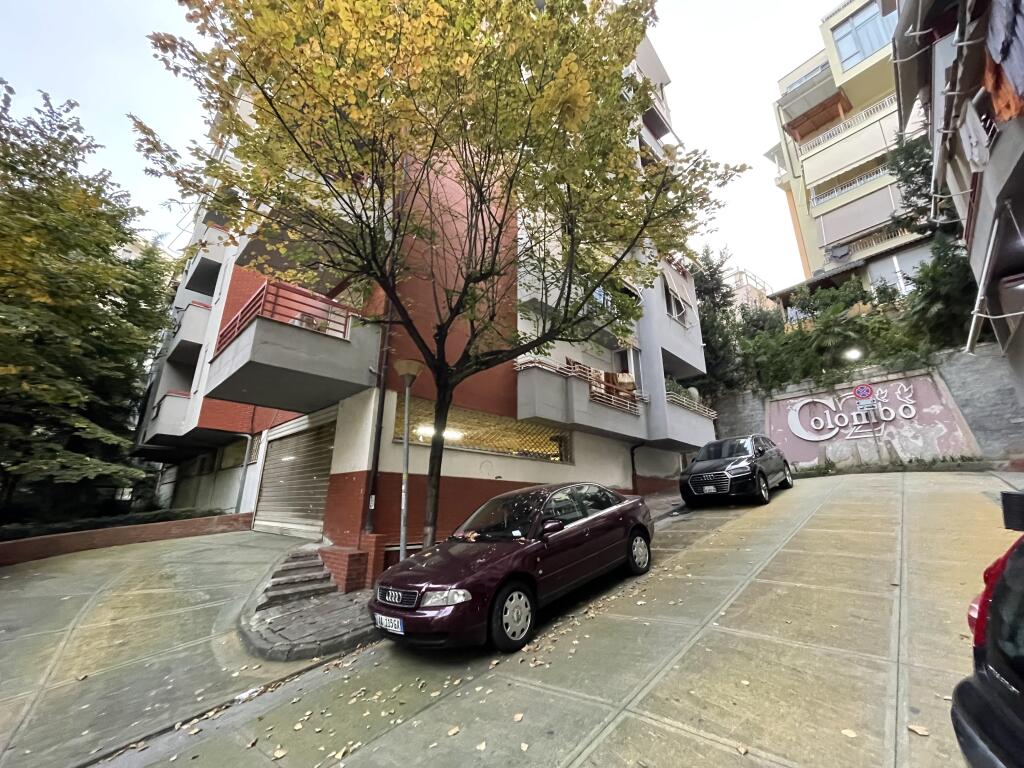 APARTMENT 2+1+2 FOR SALE DRY LAKE, COLOMBO COMPLEX!
