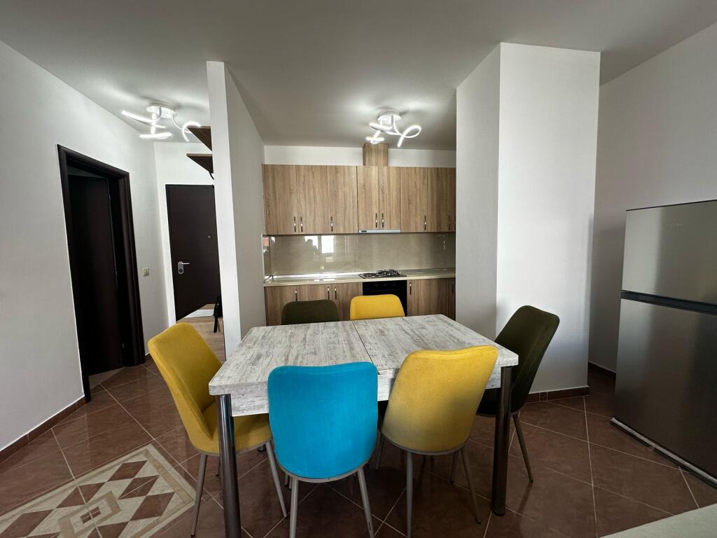 🏡 Shitet Apartament 2+1 tek Kompleksi Kolombo, pranë Oxhakut – Tiranë