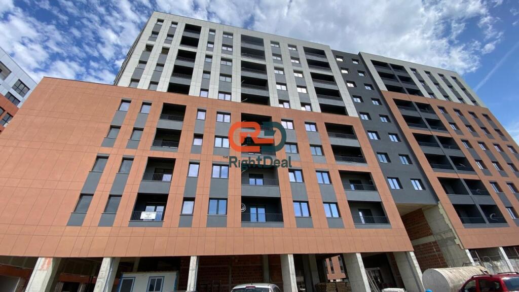 Ne Astir, Tek Alba Konstruksion Shitet Apartament 2+1+2 Me Post Parkimi!!