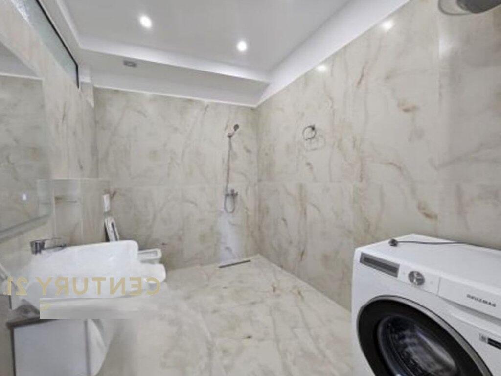 OFROJME APARTAMENT 2+1+2+GARAZH PER QIRA NE SELITE