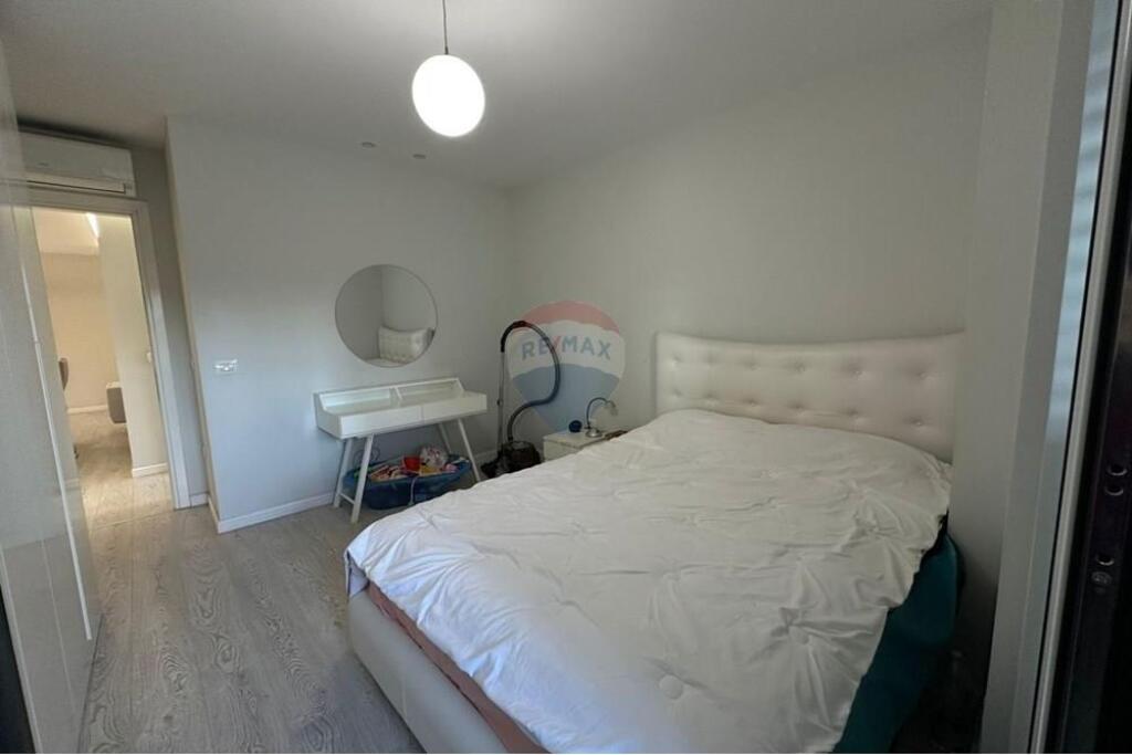 SHITET APARTAMENT 3+1+2 TEK STADIUMI AIR ALBANIA