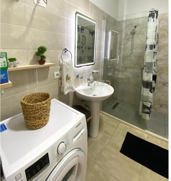 Apartament me qira 2+1, Kompleksi Mangalem