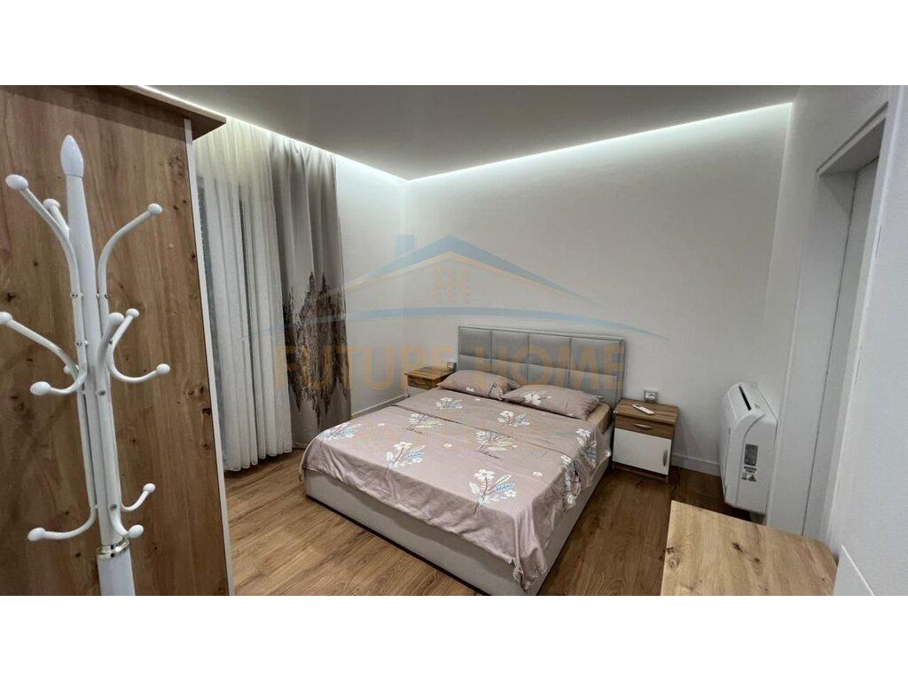Qera, Apartament 2+1+2, Rruga 5 Maji, Tirane